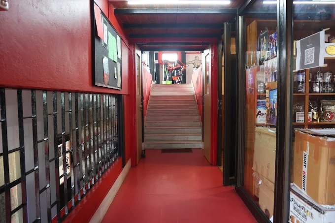 Nongmysong branch: entrance corridor leading into Flag's Fitness First