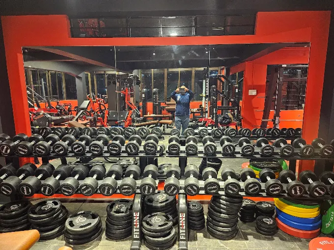 Rows of dumbbells and free weights at the Nongmysong branch of Flag's Fitness First